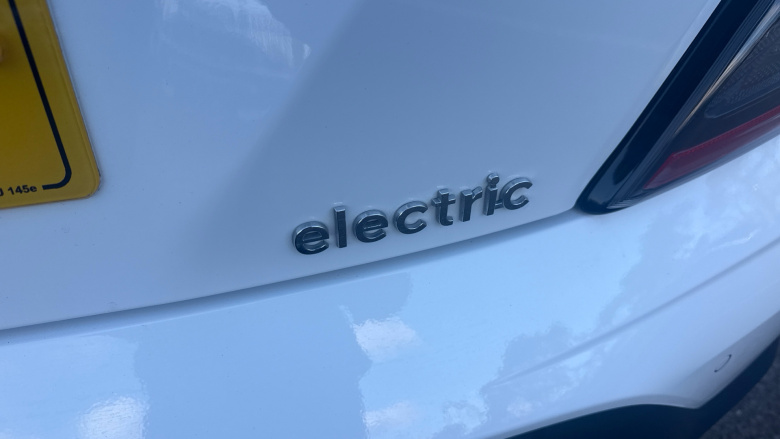 Hyundai KONA 100kW Premium 39kWh 5dr Auto Electric Hatchback